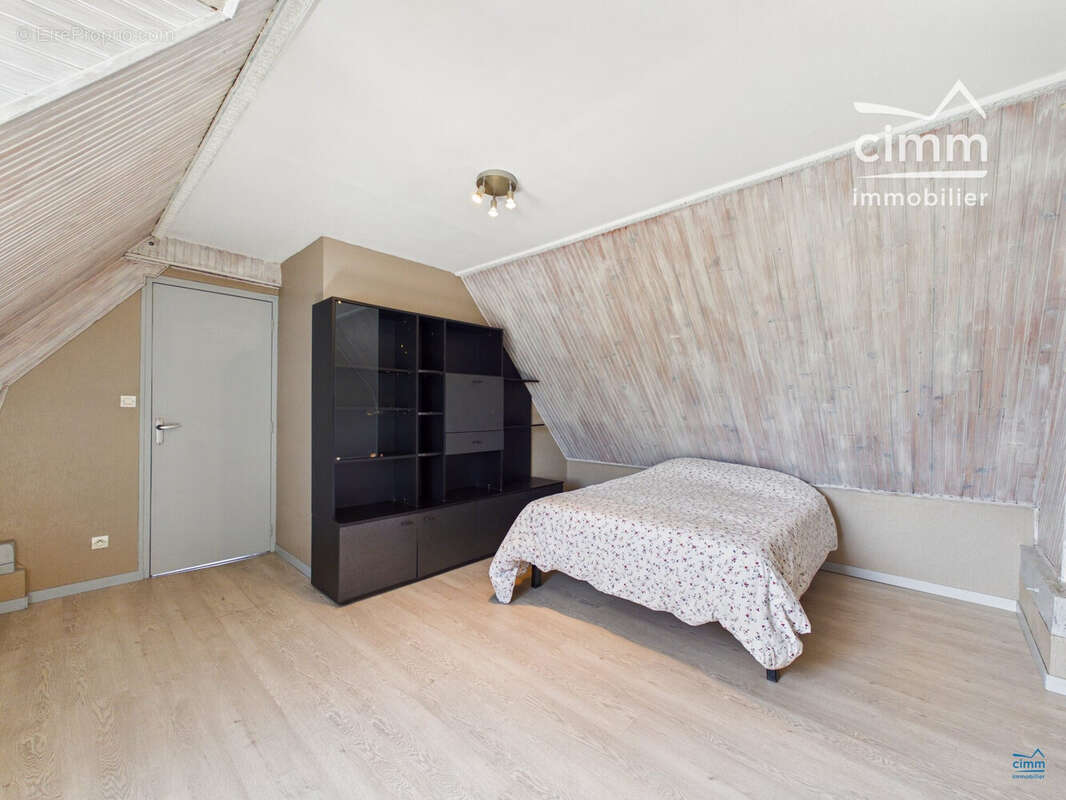 Maison 188 m² à Blou  - photo 9