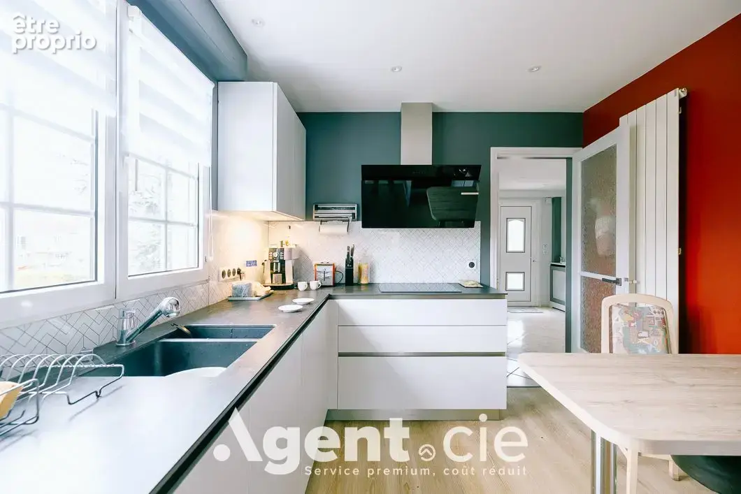 Maison 7 pièces 139 m² à vendre à Merville-Franceville-Plage (14810) - photo 2