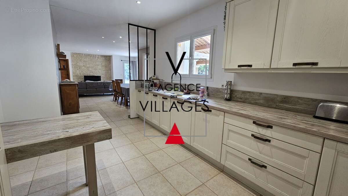 Villa 5 pièces de 173 M 3 - photo 3
