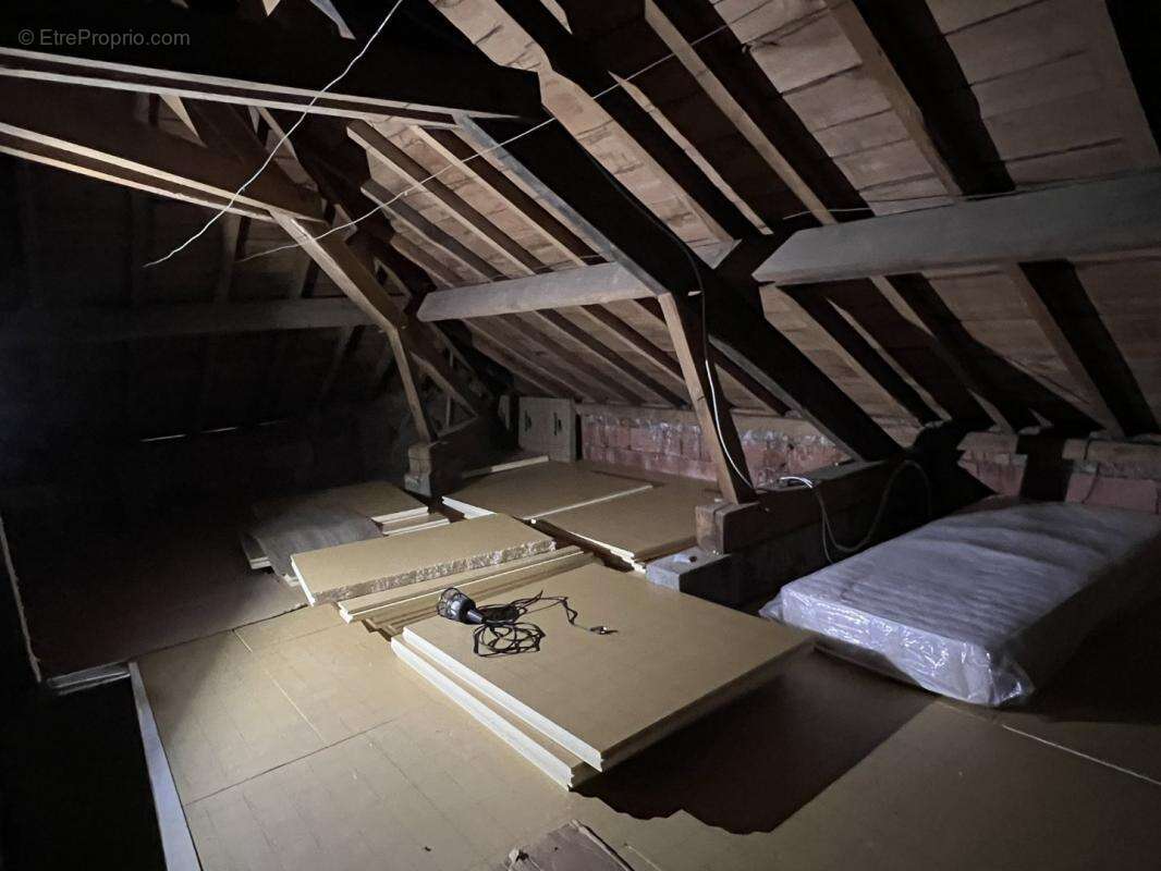 Appartement à LATRONQUIERE
