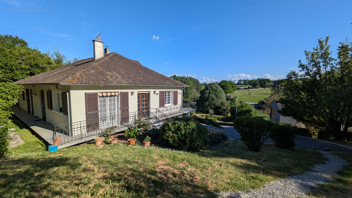 Maison à CHARROUX