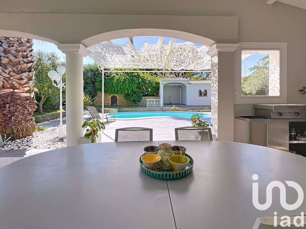 Photo 8 - Maison à LE CASTELLET