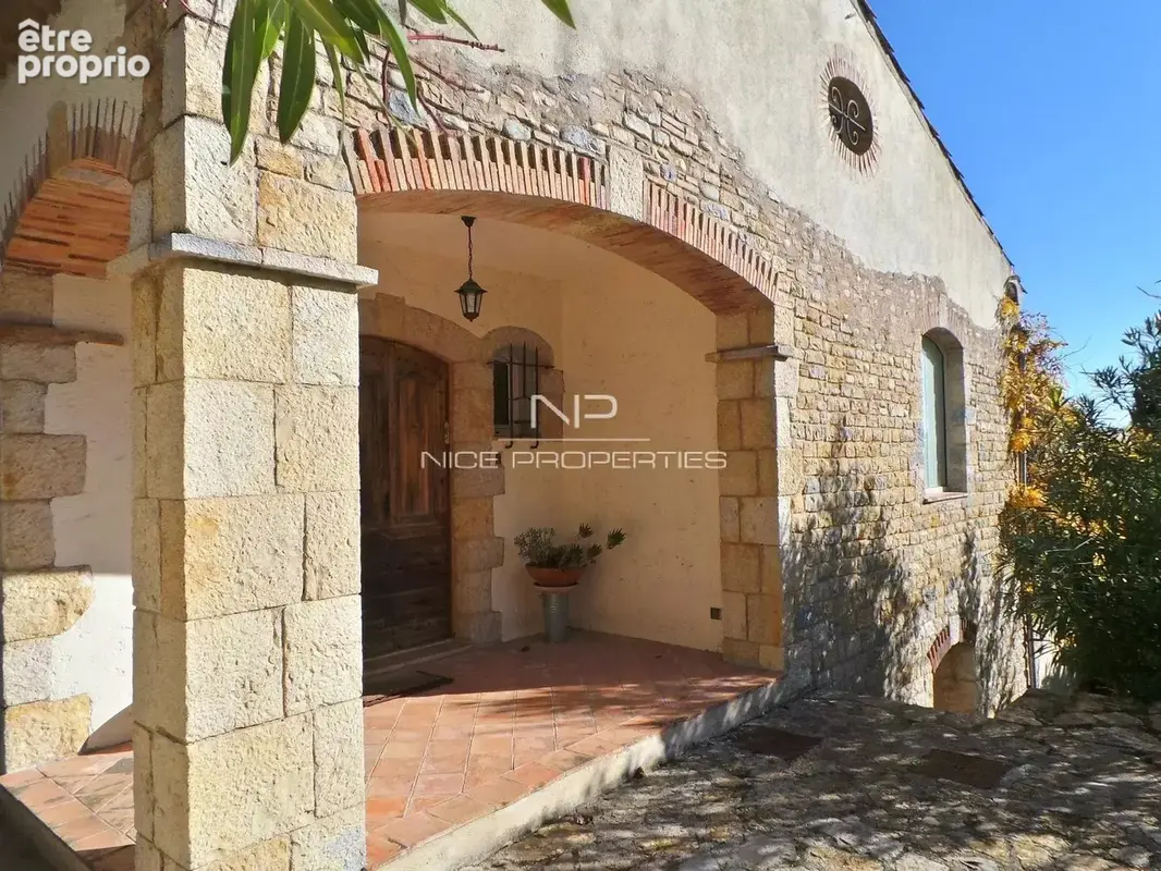 Villa Provençale avec vue mer panoramique à 15 minutes du centre de Cannes. - photo 5