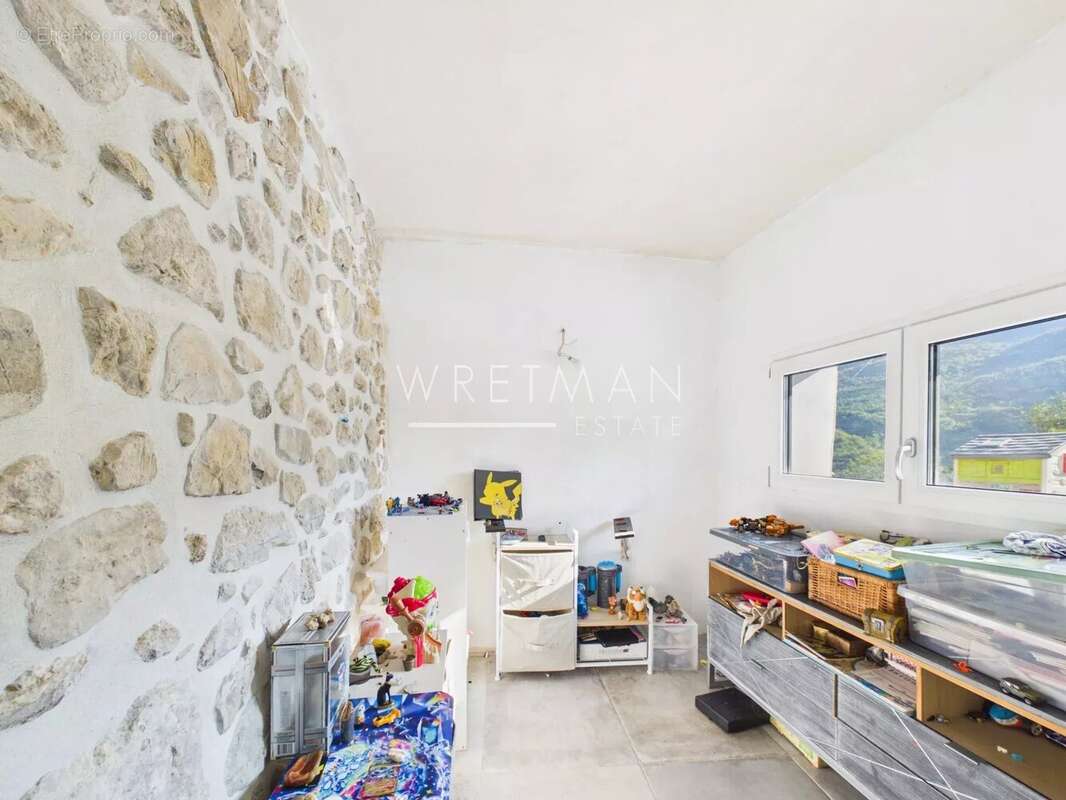Maison en pierre avec piscine, jacuzzi et panorama exceptionnel - Sospel - photo 15