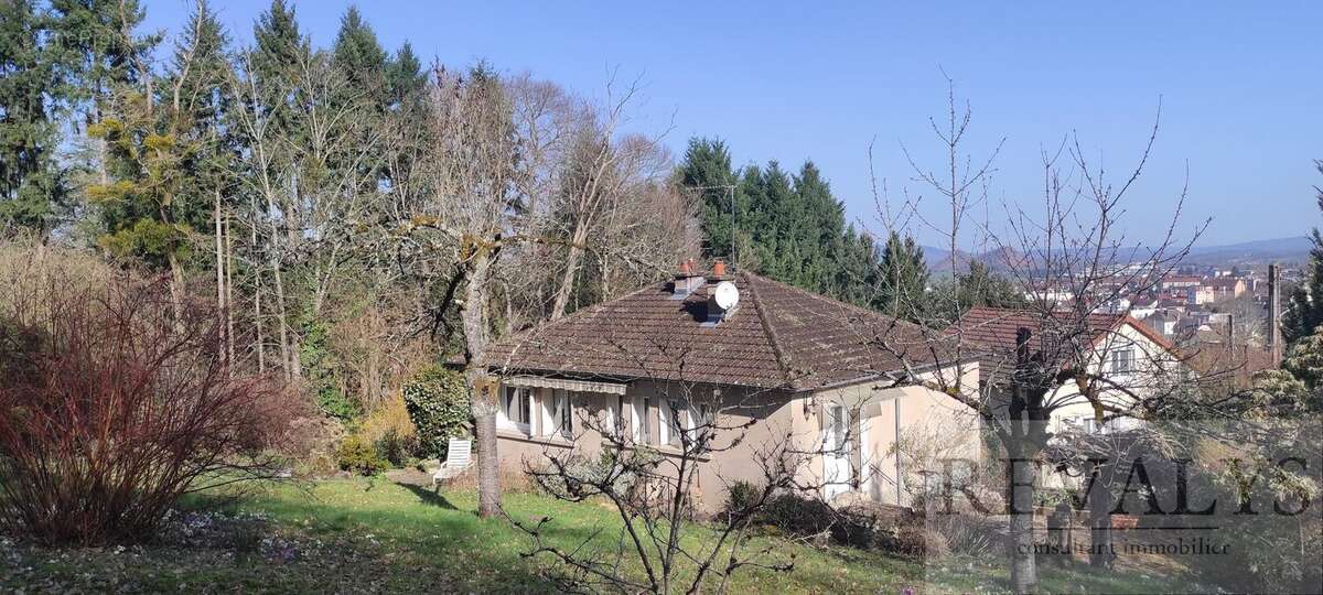 Maison à AUTUN