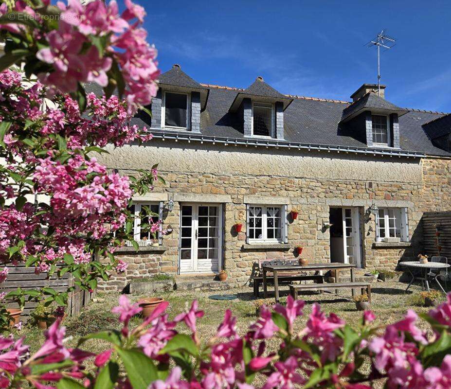 Maison Saint-Hélène 5 pièce(s) - photo 4