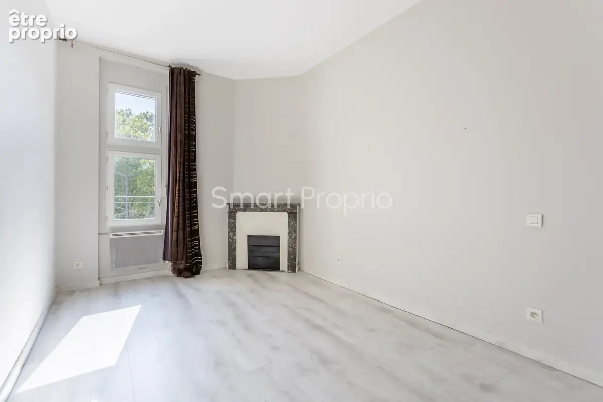 Bel appartement rénové avec terrasse à Vichy. - photo 4