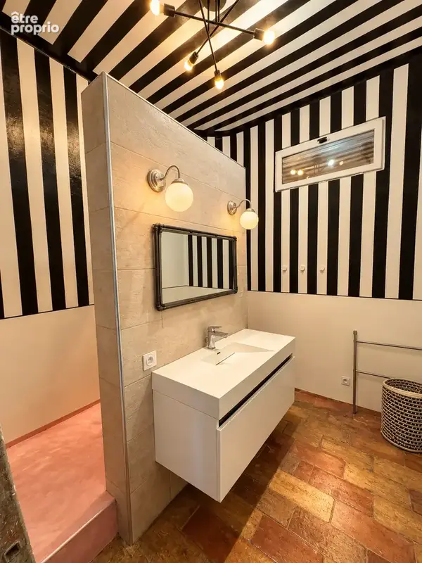 Superbe APPARTEMENT T3/T4 de 97m2 plein centre ville au coeur de la rue pietonne - photo 11