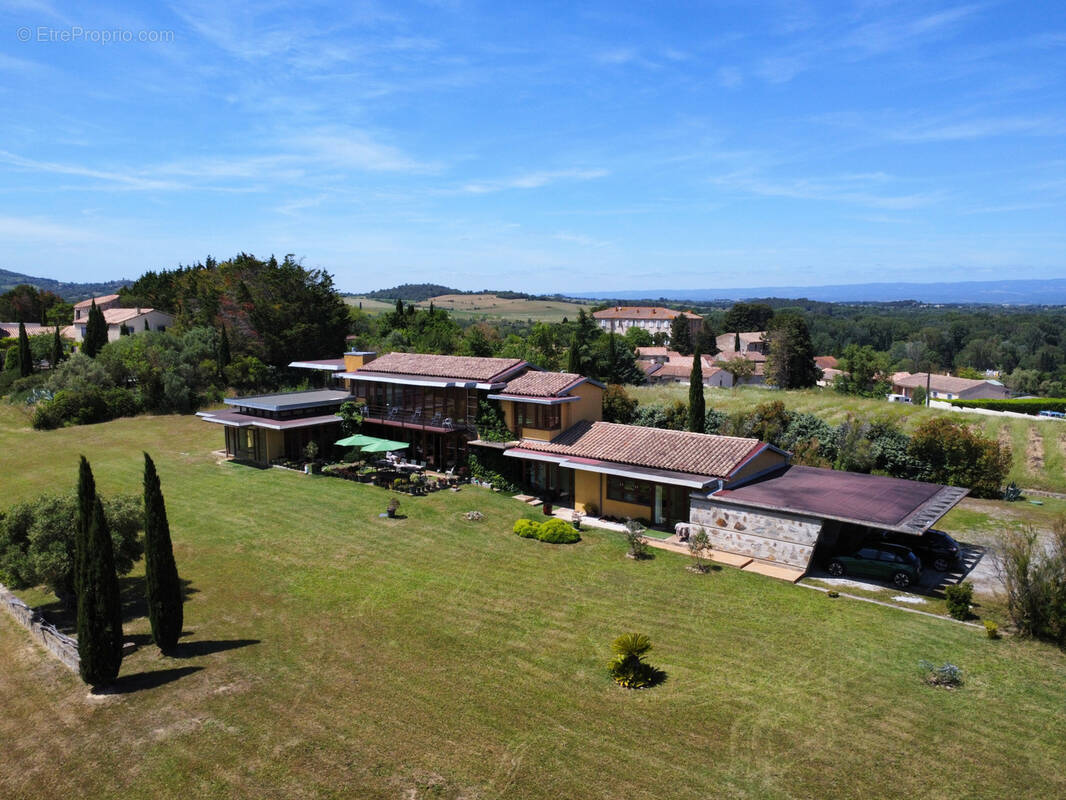 Maison à COUFFOULENS