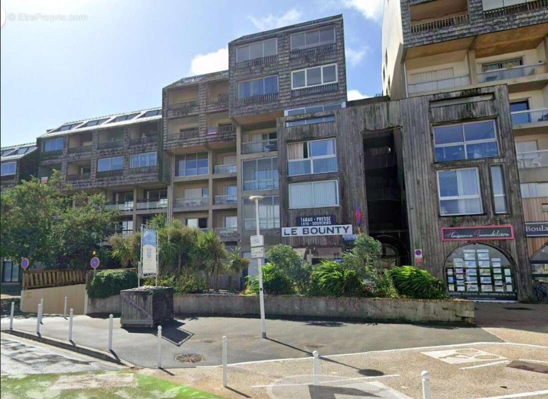 Photo 2 - Parking à LA ROCHELLE