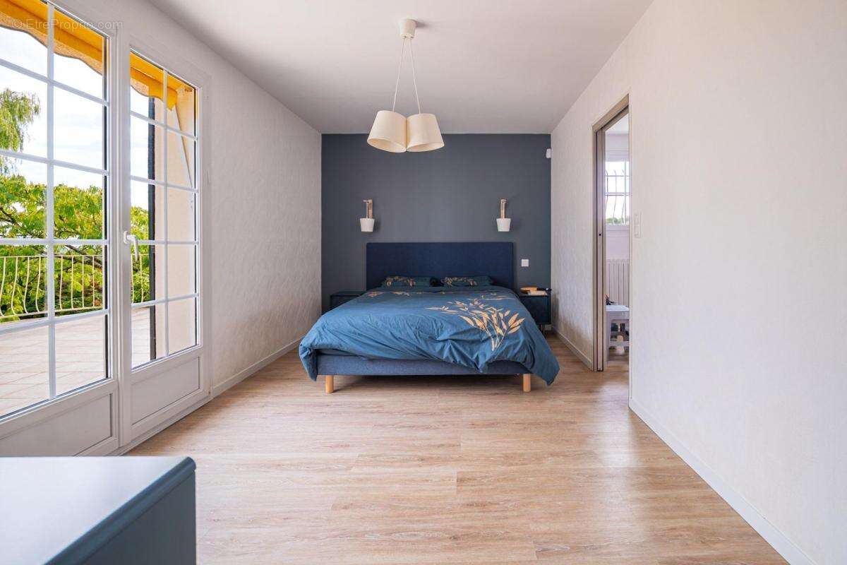 Maison à YVRE-L&#039;EVEQUE