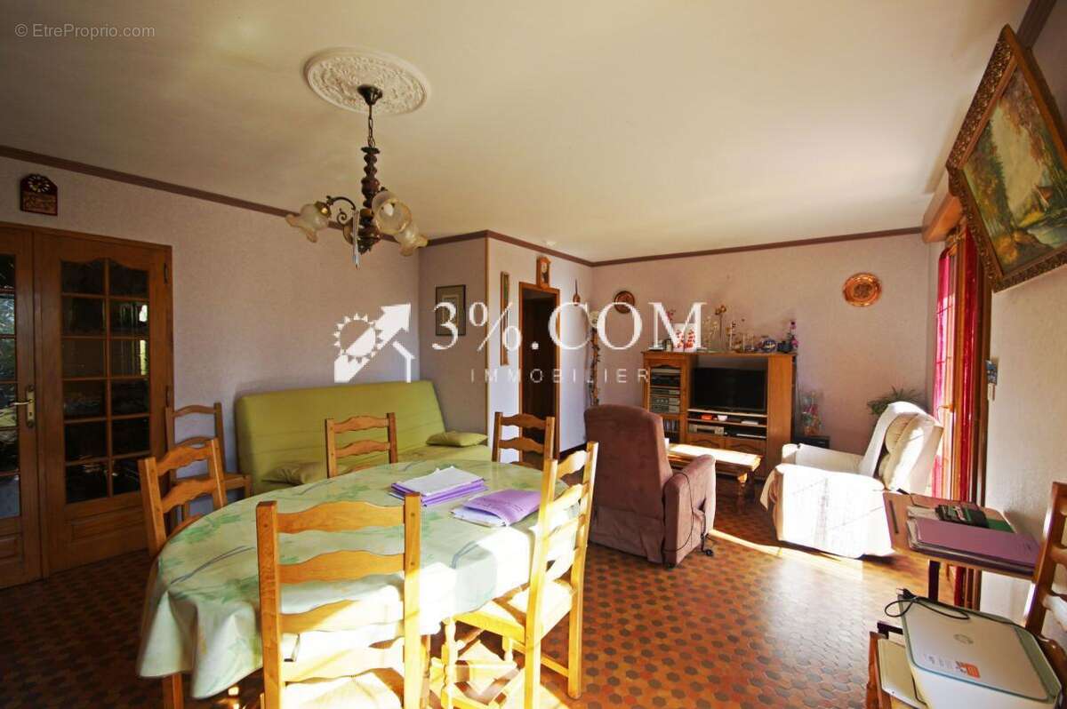 Maison à VIGNACOURT