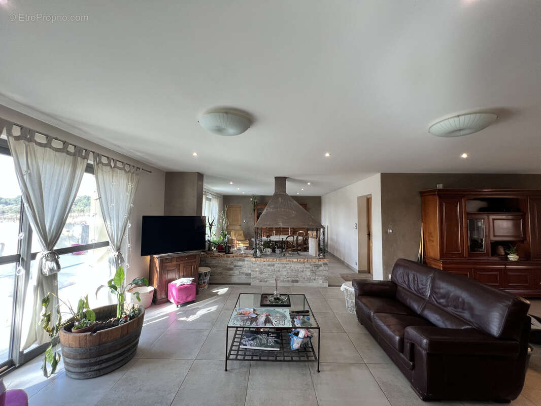 Maison à PUISSERGUIER