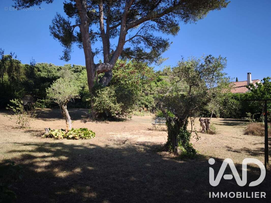 Maison 151 m² à Villeneuve-Les-Avignon  - photo 8