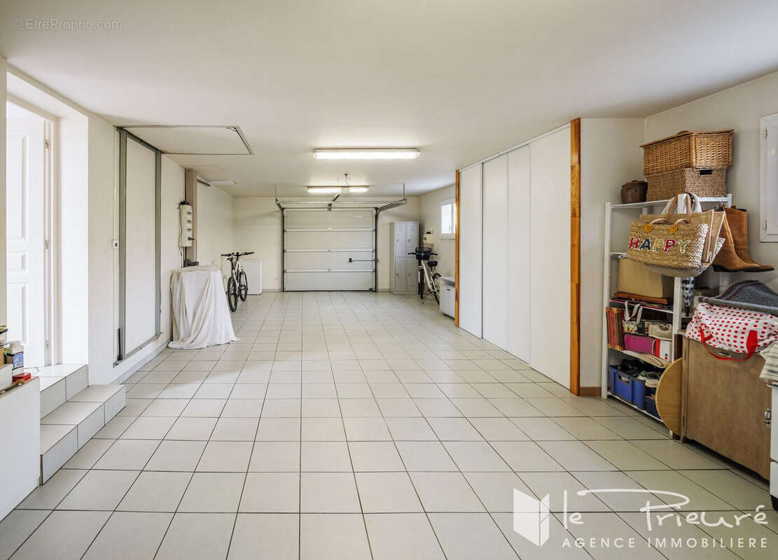 Maison à LESCURE-D'ALBIGEOIS