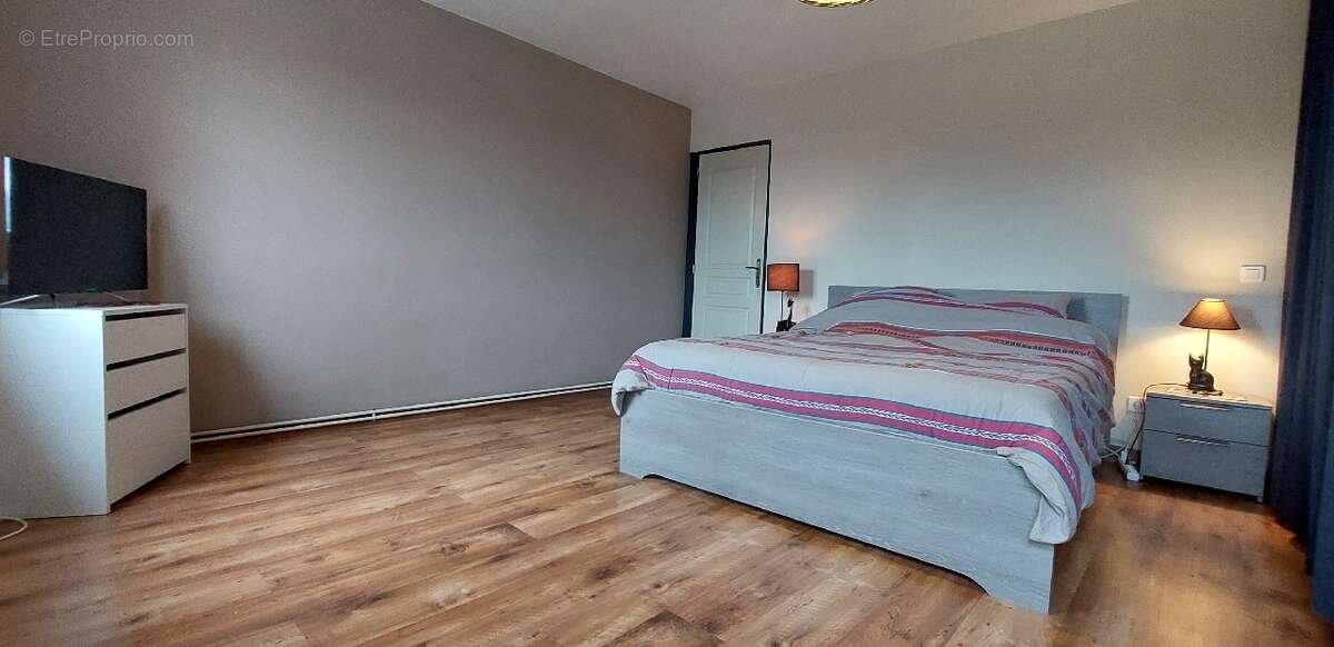 Maison à BRUAY-LA-BUISSIERE