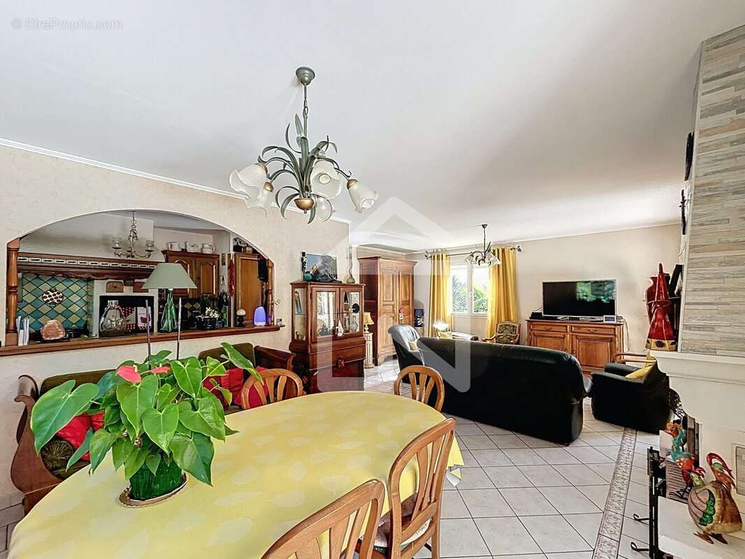 Maison à BOURG-LES-VALENCE