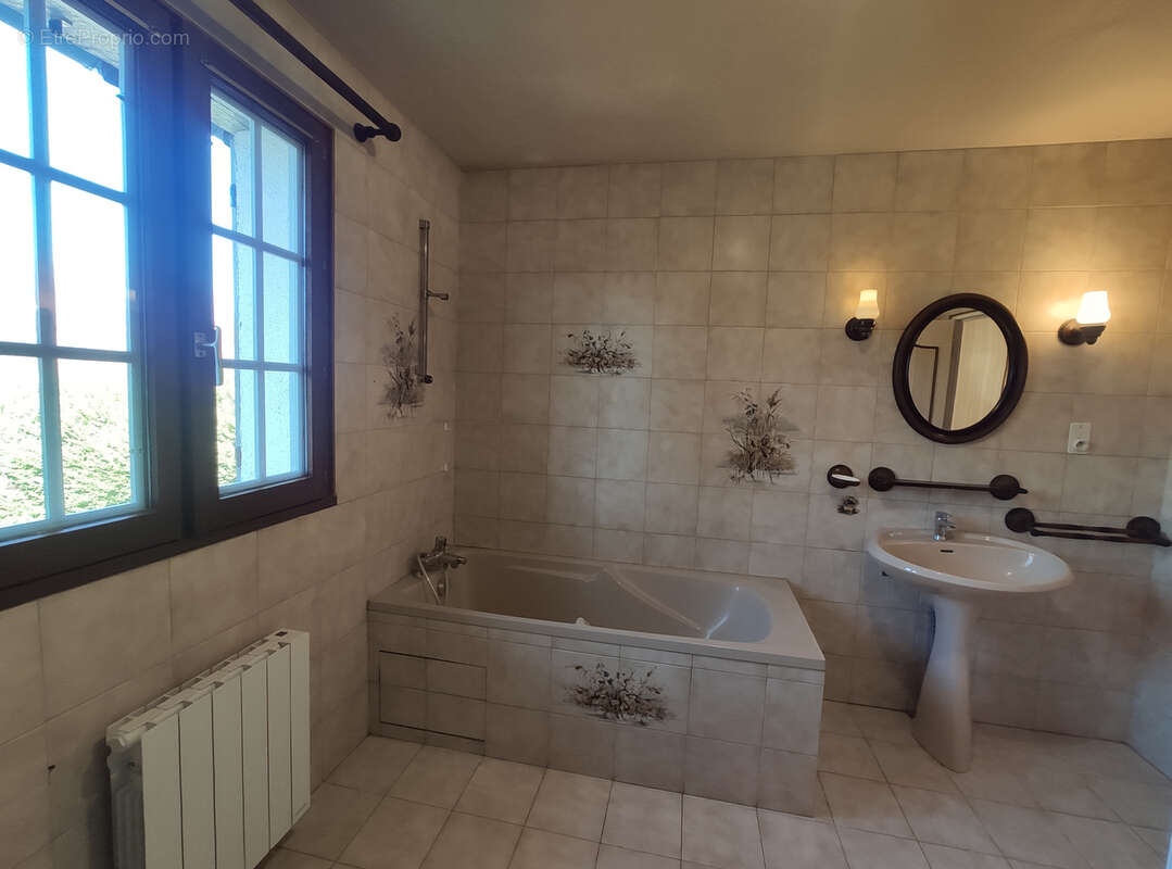 Maison à LA FERTE-SAINT-CYR