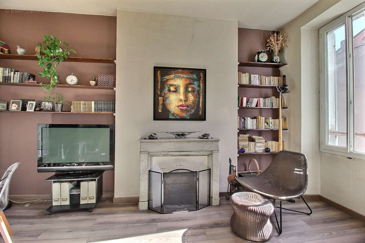 Appartement à MARSEILLE-6E