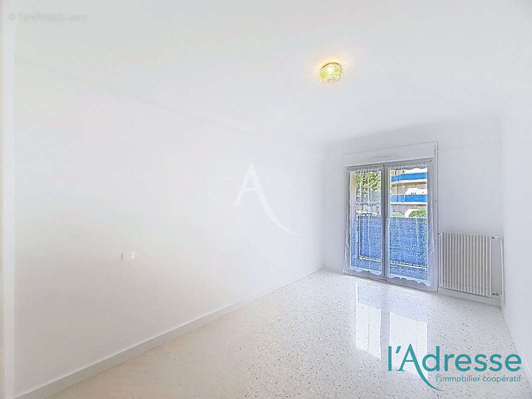 Appartement à MANDELIEU-LA-NAPOULE