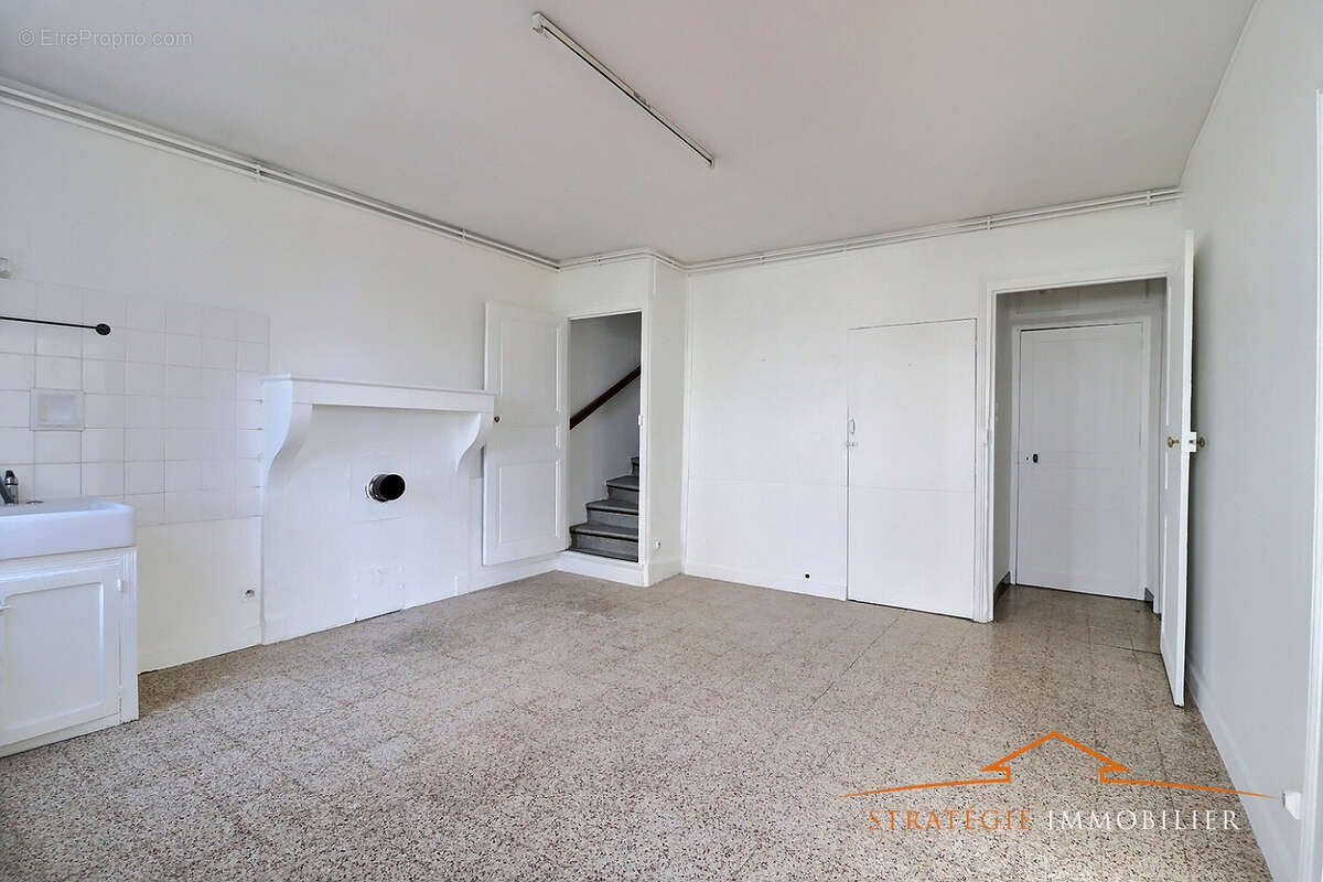 Maison à MARCILLY-LES-BUXY