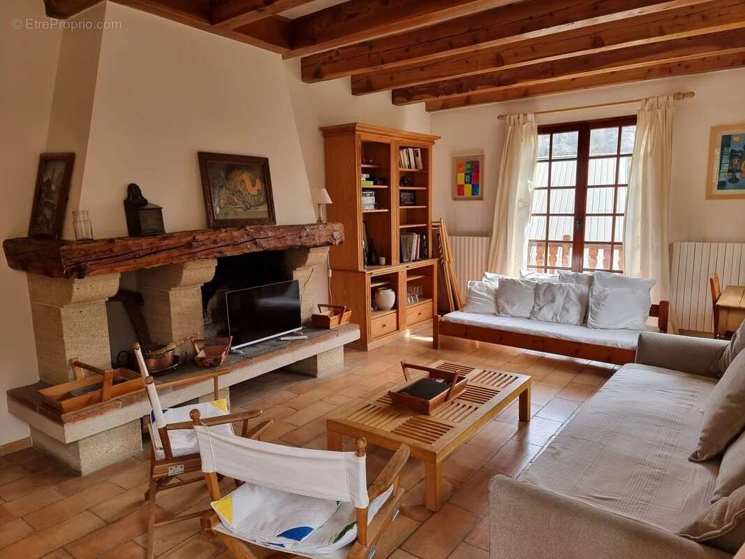 Maison à LA SALLE-LES-ALPES