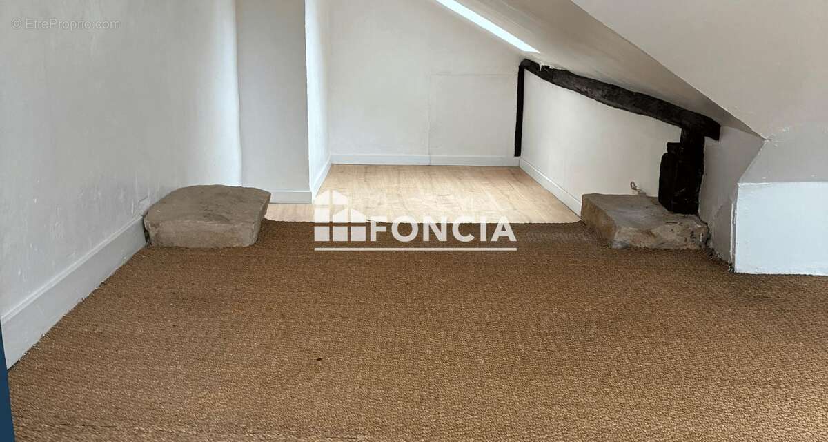 Appartement à FONTAINEBLEAU