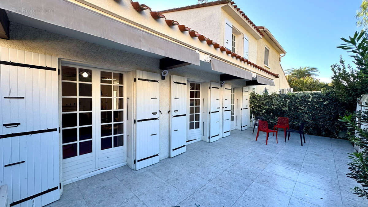 Maison à SAINT-CYPRIEN