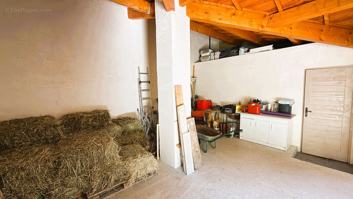 Maison à SAINT-FORTUNAT-SUR-EYRIEUX