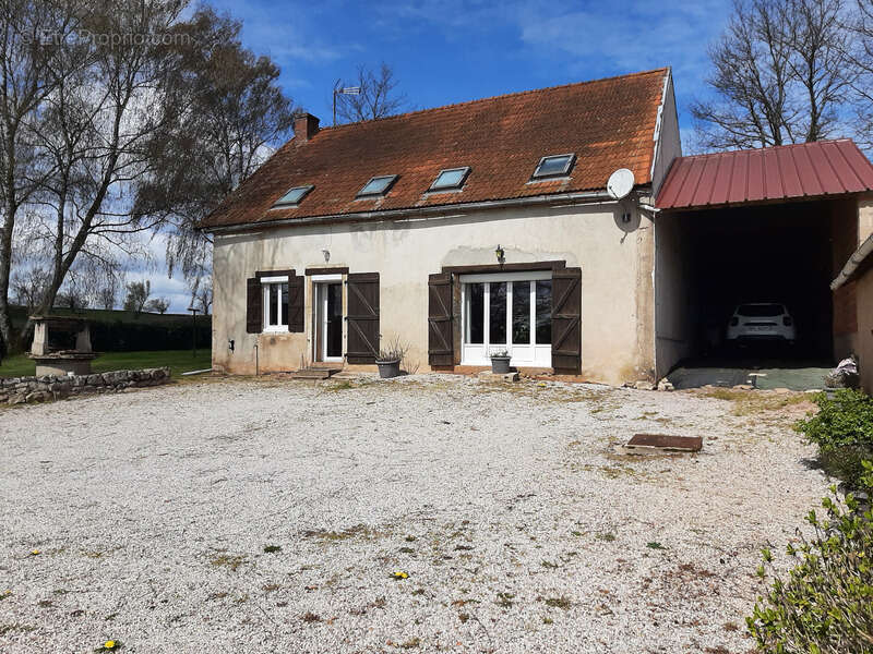 Maison à MARLY-SUR-ARROUX