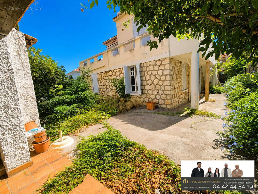 Maison 140 m² à Martigues  - photo 4
