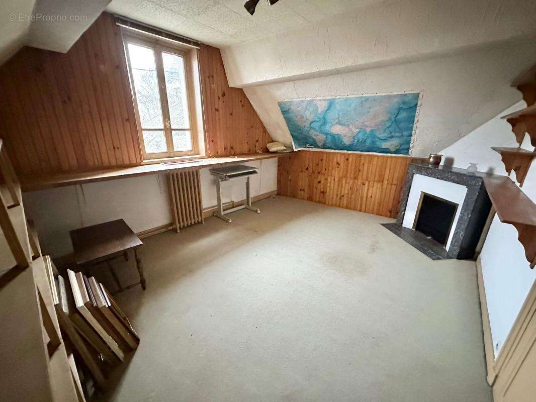 Maison à MANTES-LA-JOLIE