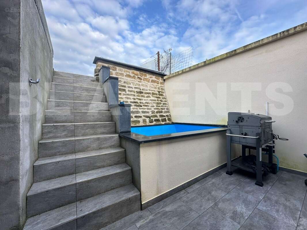 4 - Maison à LETANNE