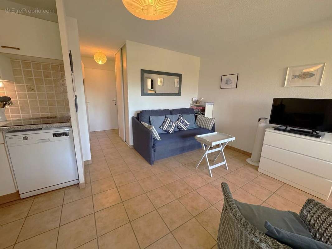 Appartement à LA LONDE-LES-MAURES