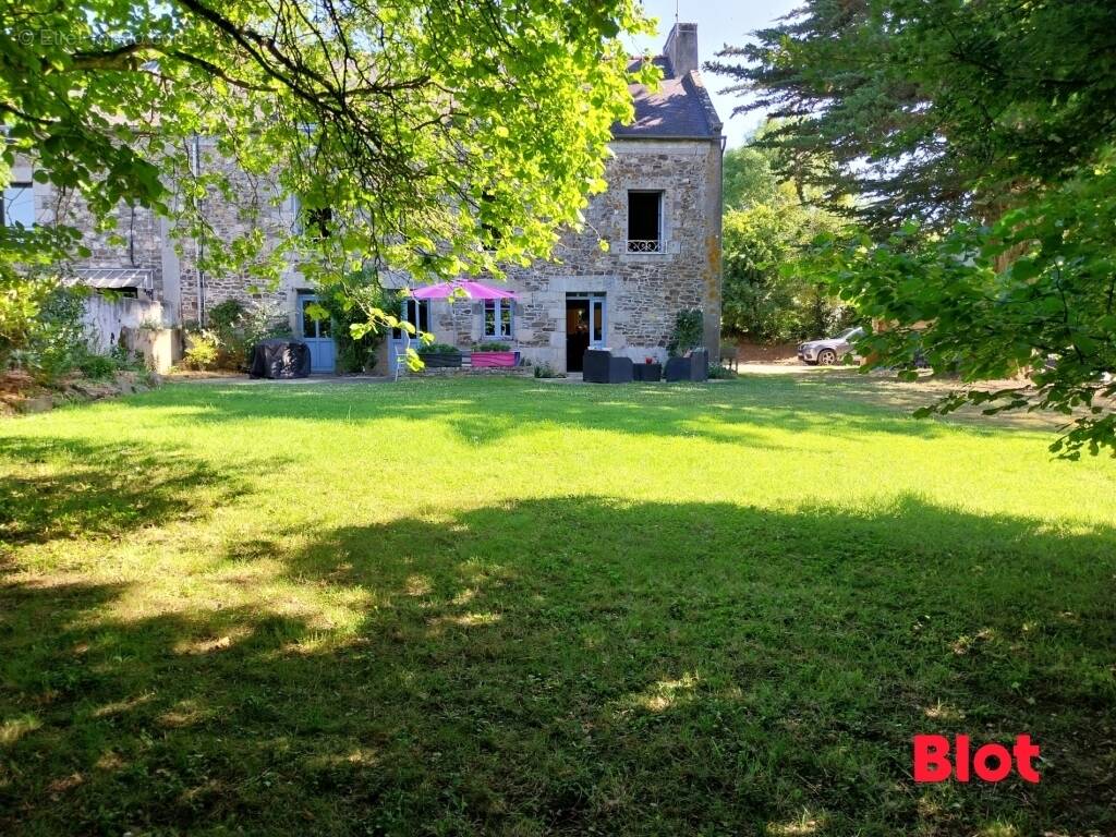 Maison à PLOUER-SUR-RANCE