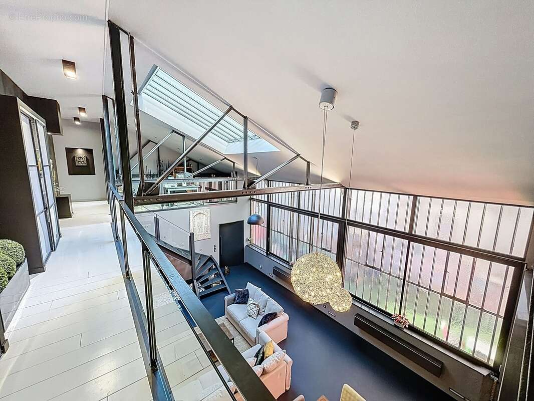 Commerce à SAINT-ETIENNE