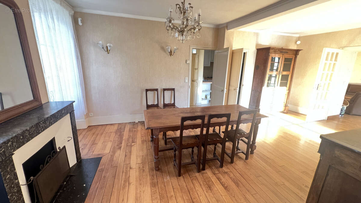 Maison à LA FERTE-ALAIS