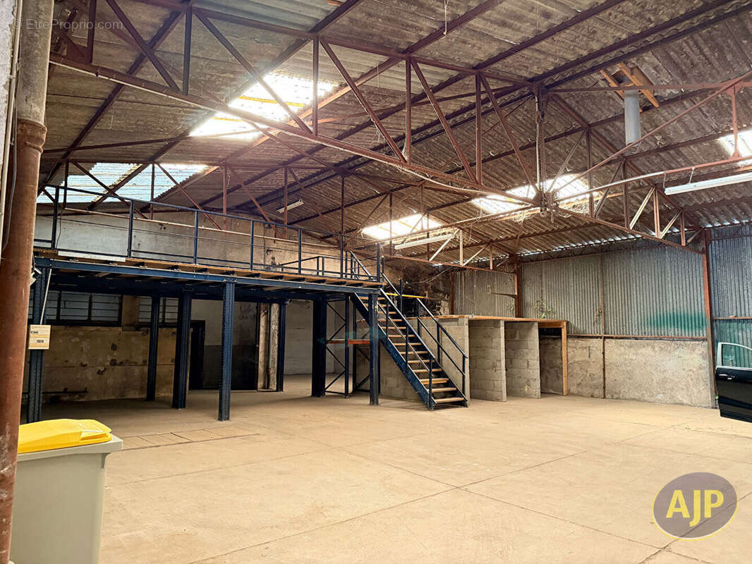 Immeuble 1050m2 nantes - photo 5