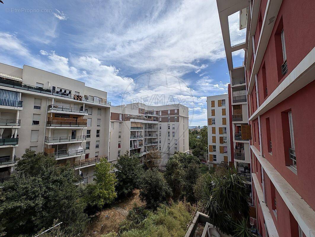Appartement à MARSEILLE-15E