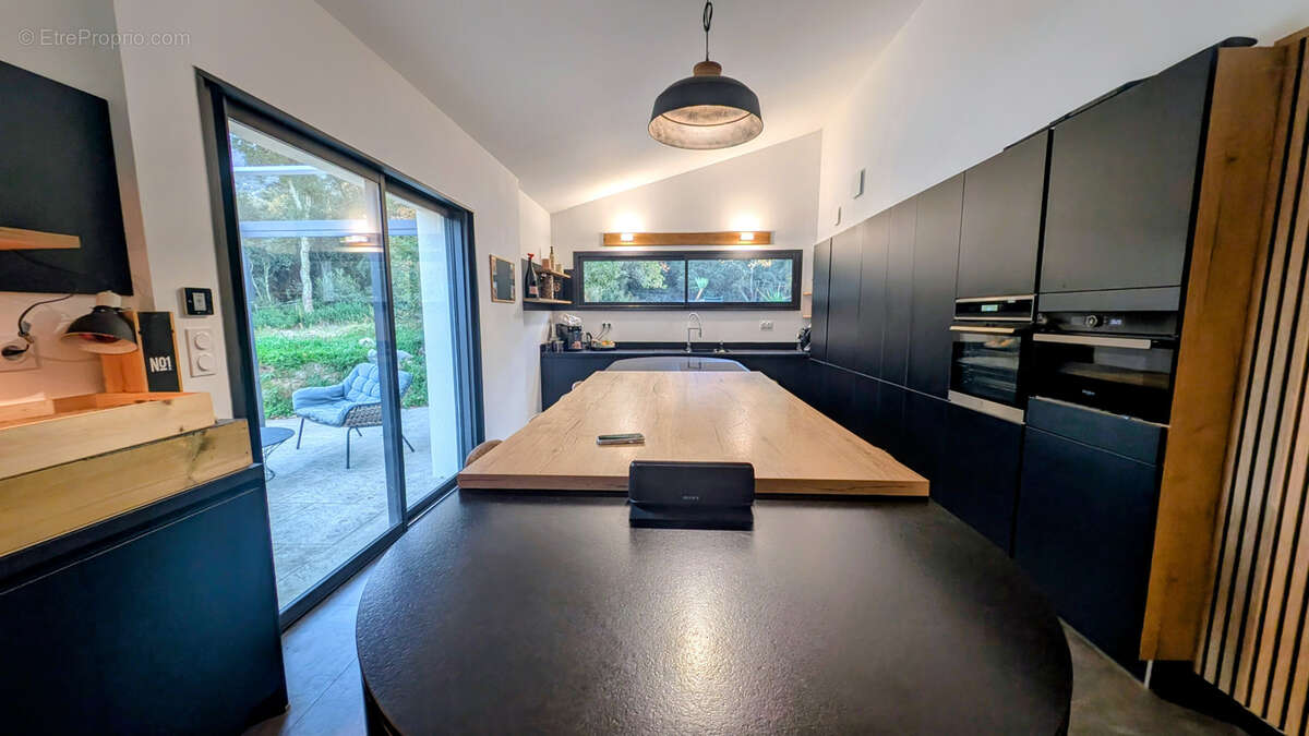 Maison à LAROQUE-DES-ALBERES