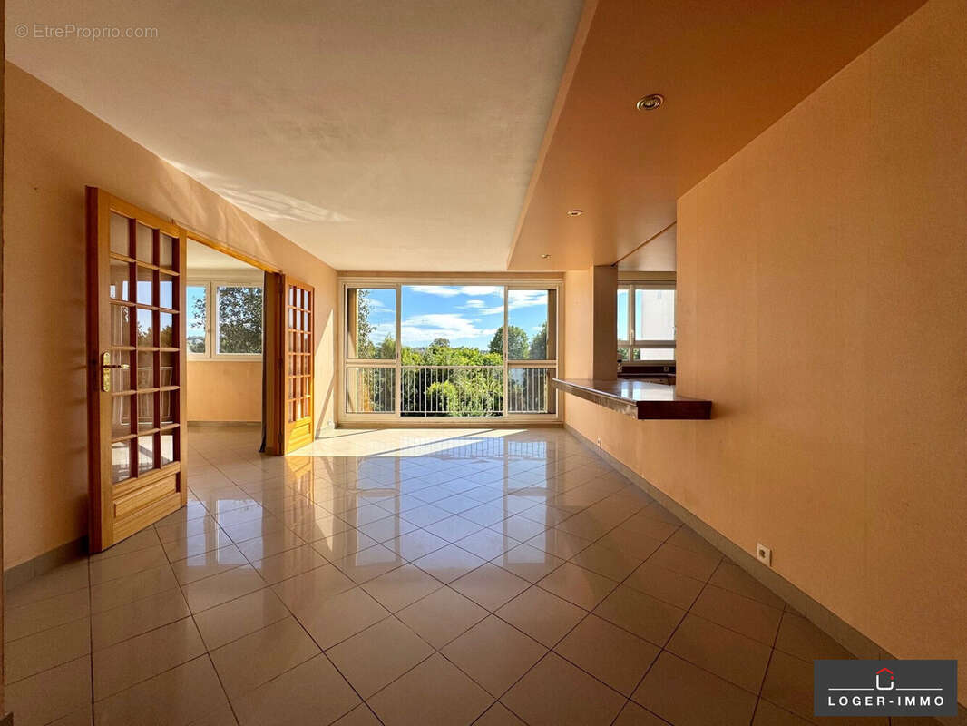 Appartement à LE PERREUX-SUR-MARNE