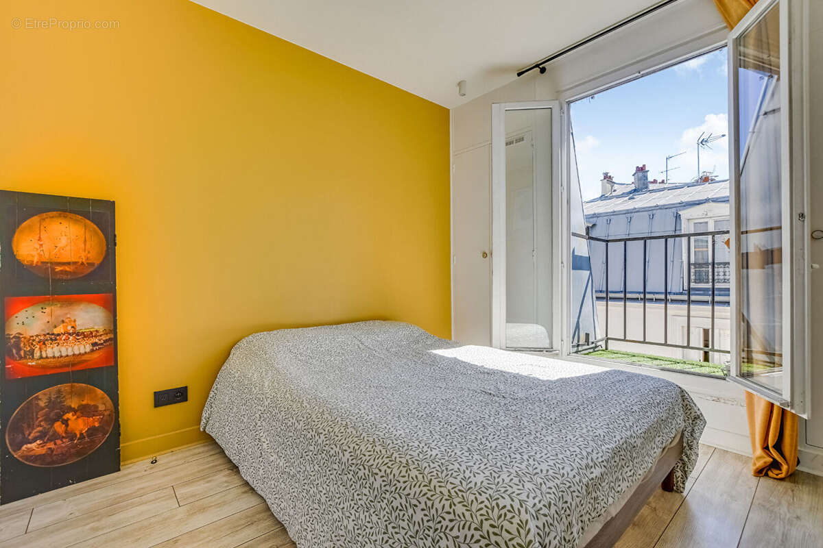 Appartement à PARIS-11E