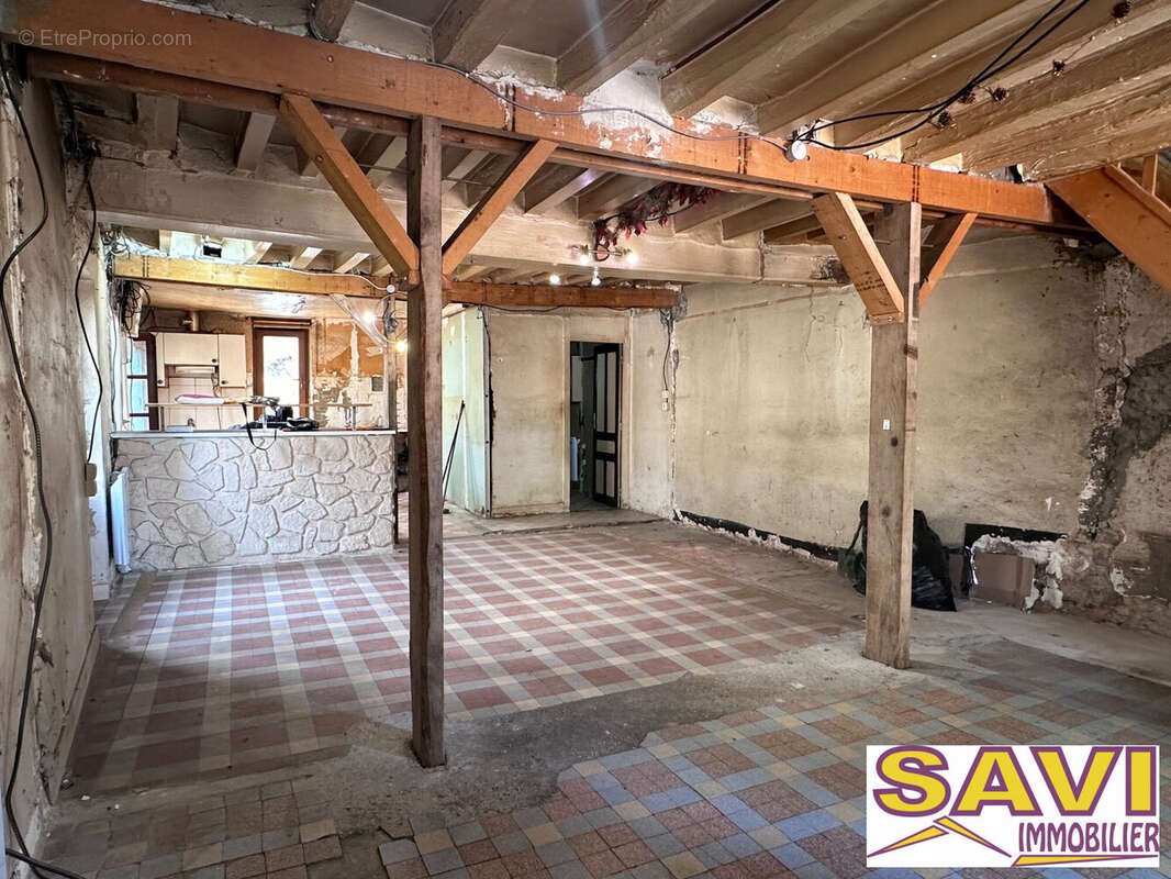 Maison à FERRIERES-EN-GATINAIS