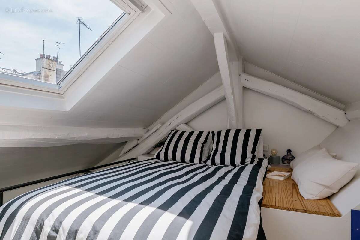 Appartement à PARIS-9E