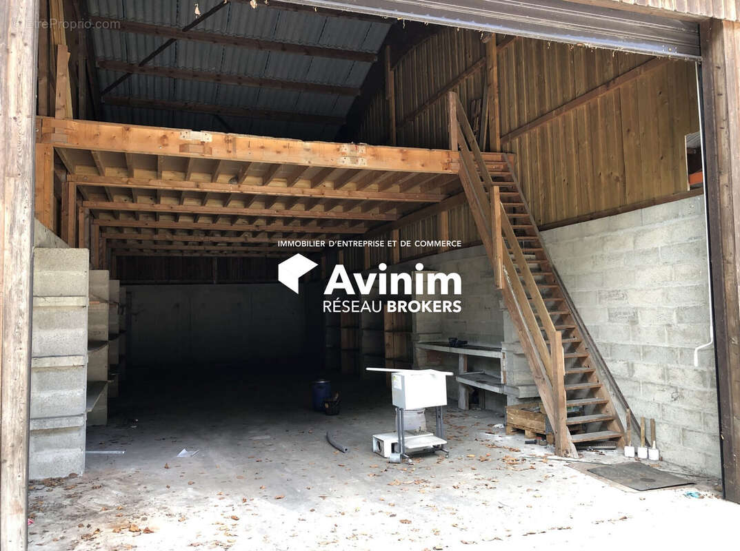 Commerce à BERNEUIL-EN-BRAY