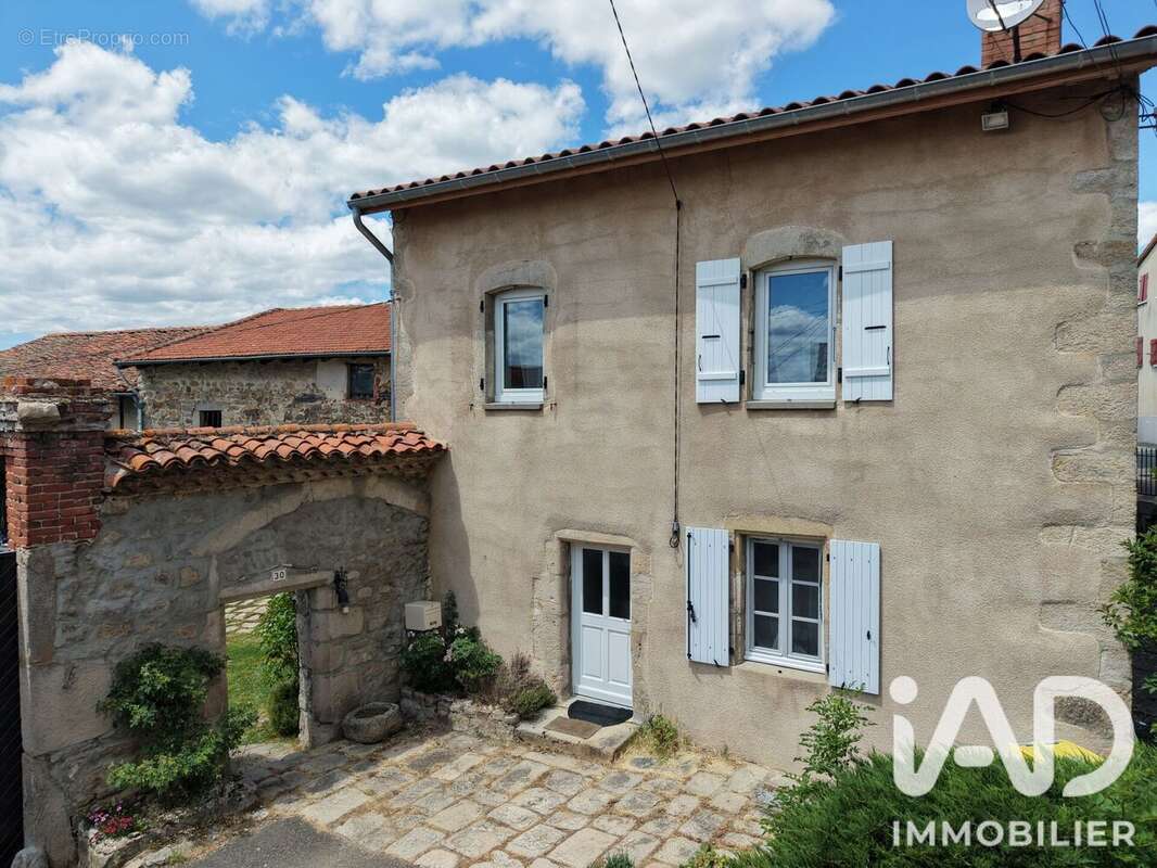 Maison 160 m² à Perigneux  - photo 4