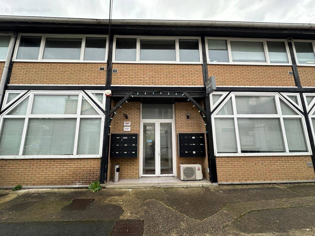 Autre à SAINT-MAUR-DES-FOSSES