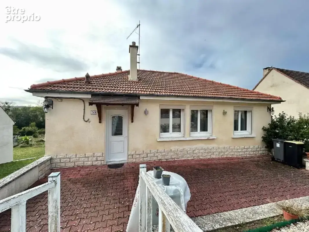 Maison à VIC-SUR-AISNE