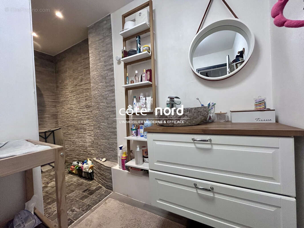 Maison à WALINCOURT-SELVIGNY