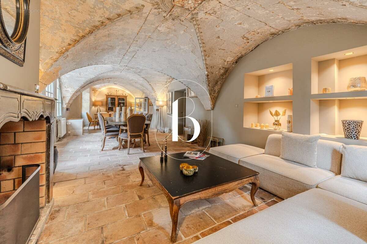 Maison à UZES